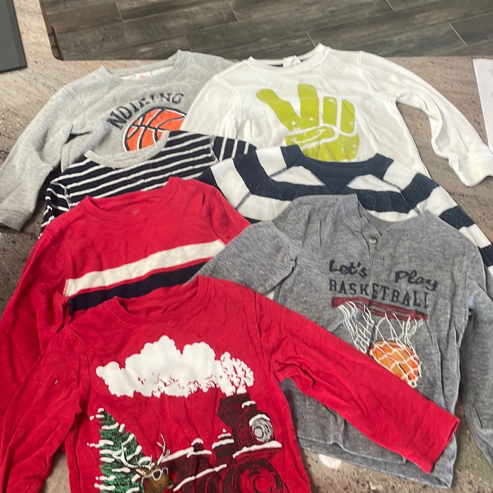 Boys size 4 long sleeve shirts